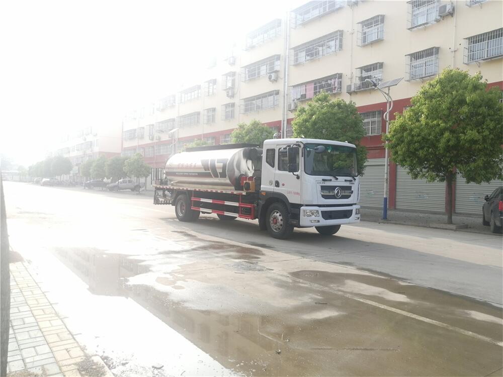 10吨12吨沥青洒布车-程力D9 10吨12吨沥青洒布车