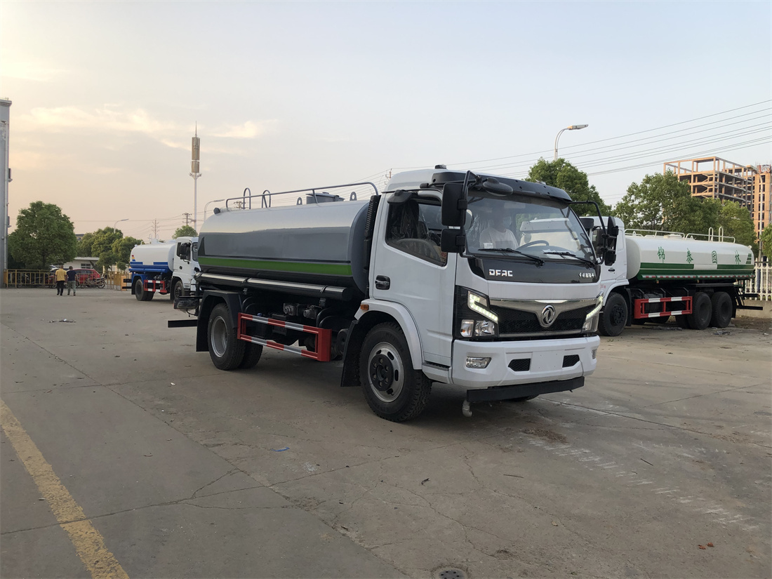 10吨洒水车-湖北旺龙东风福瑞卡国六10立方洒水车厂家价格